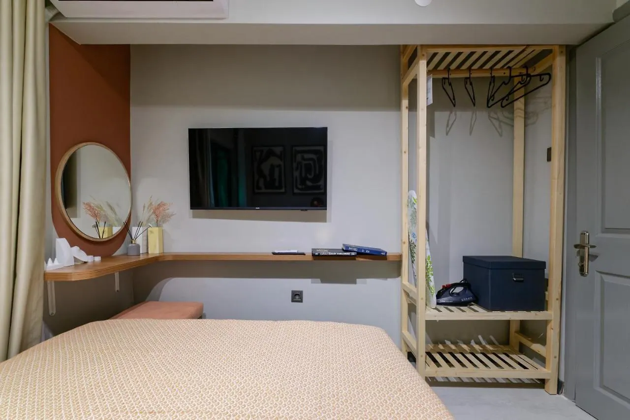 Artful Apartment W/Projector In Beyoglu, Cihangir Istanbul